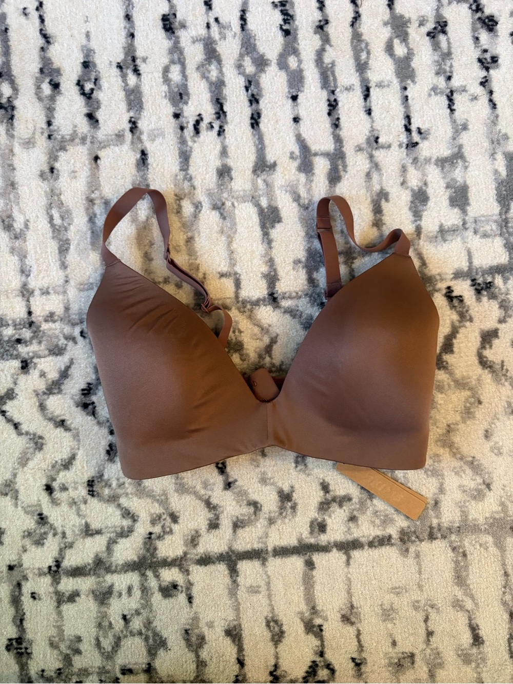 Skims Wireless Form Lightly Lined Bra